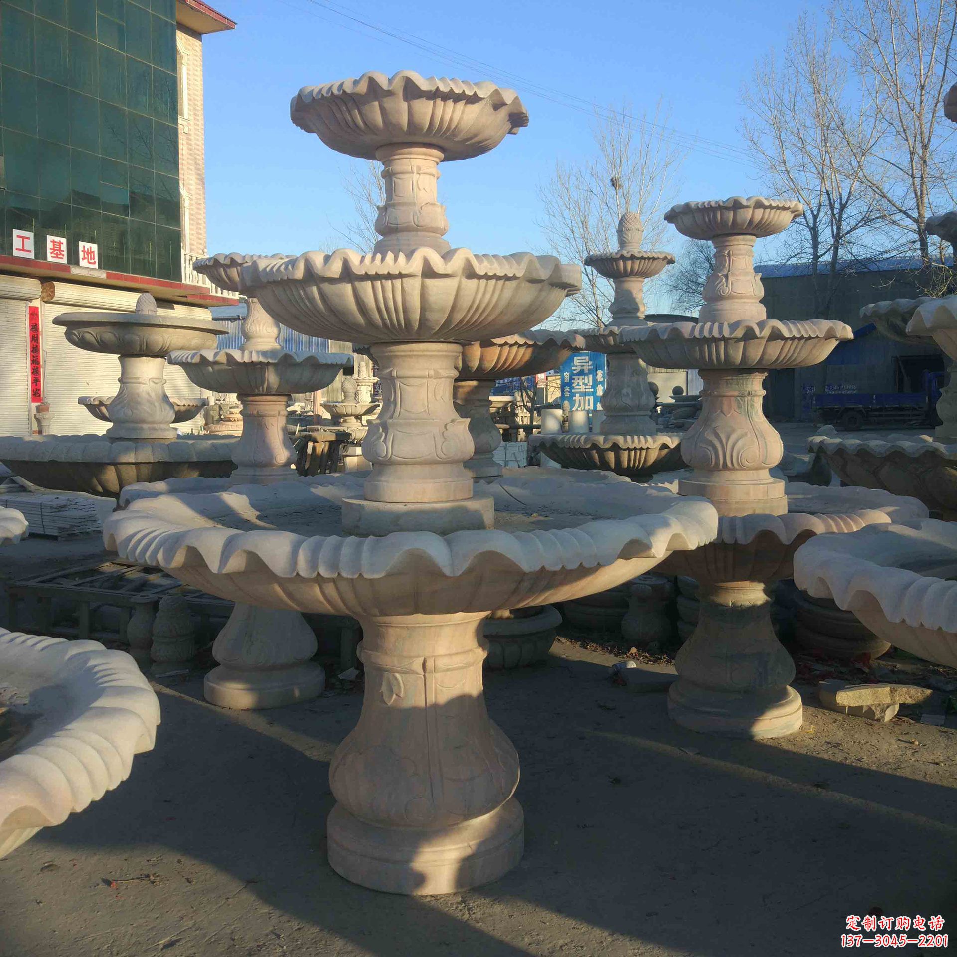 常州城市增添魅力的石雕天鹅