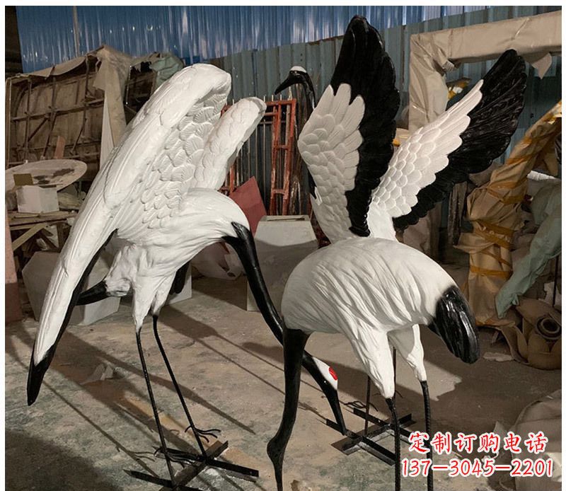 常州石雕展翅丹顶鹤动物雕塑