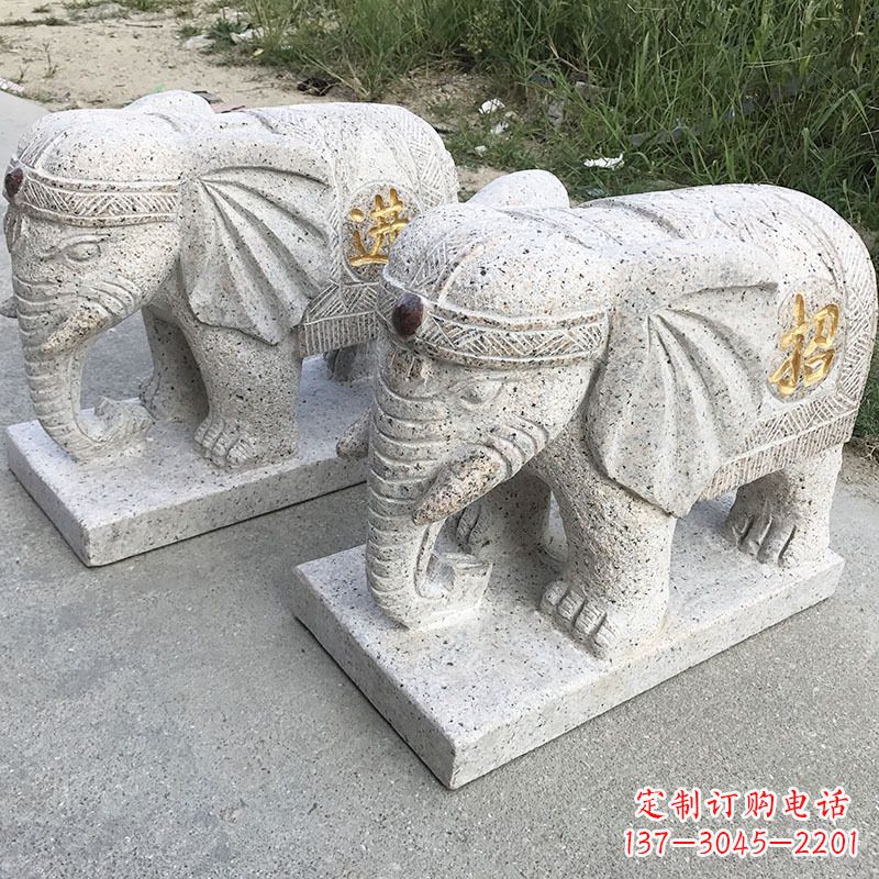 常州寺庙门口大象石雕