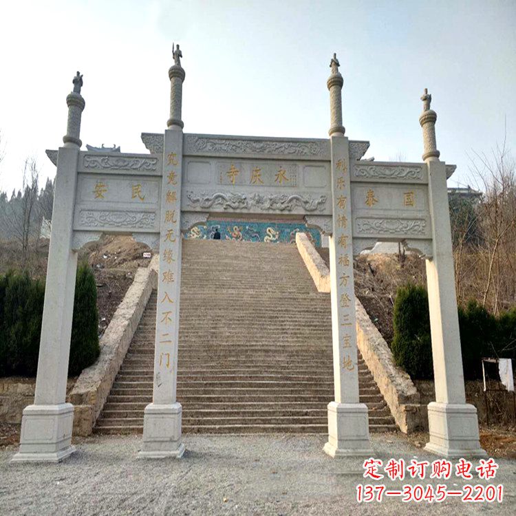 常州寺庙入口无楼牌坊