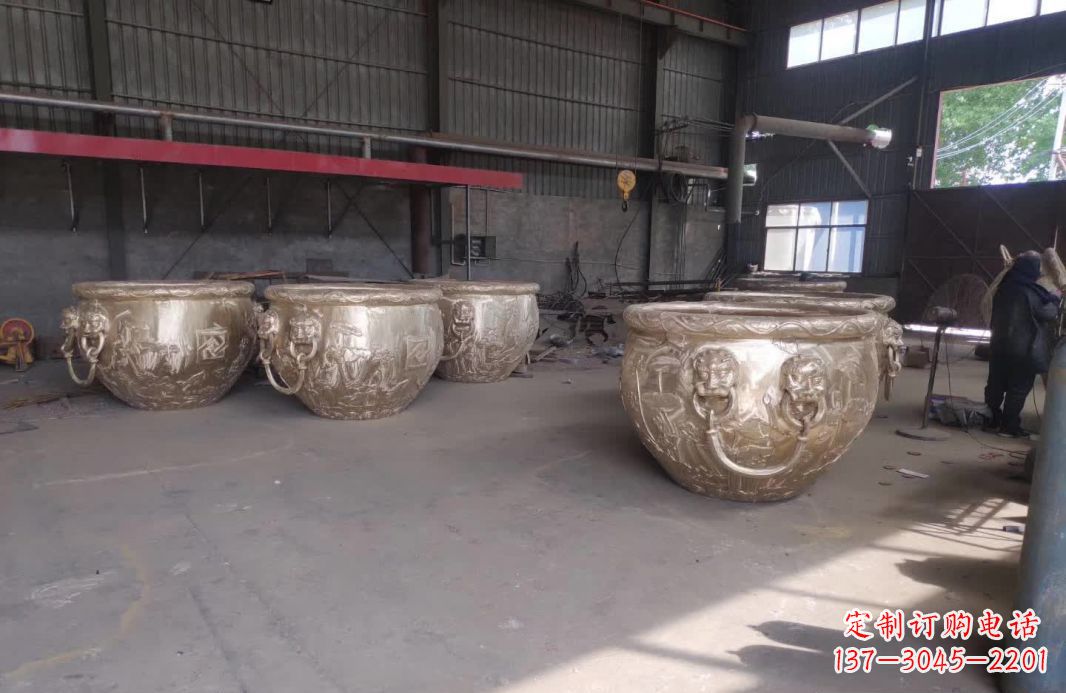 常州寺庙水缸铜雕塑
