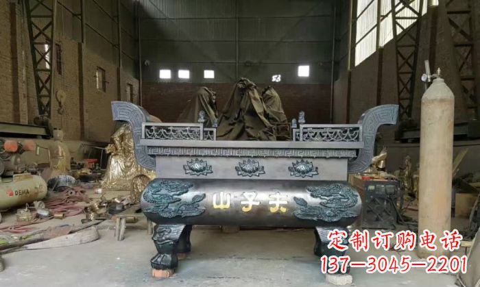 常州寺庙香炉铜雕_2