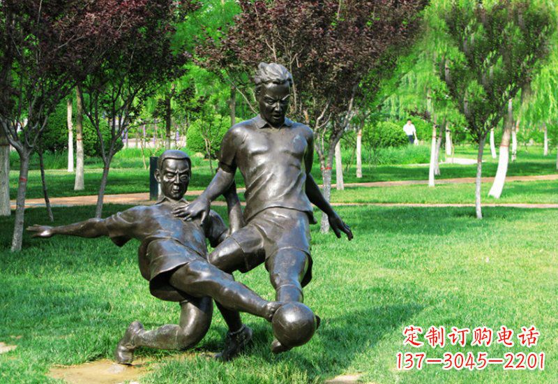 常州踢足球的人物铜雕222