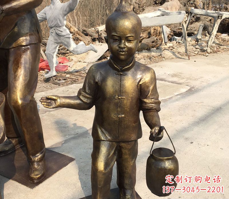 常州提灯笼的小男孩铜雕