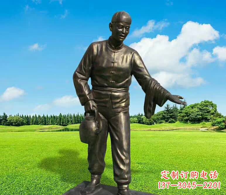 常州铜雕店小二人物雕塑1