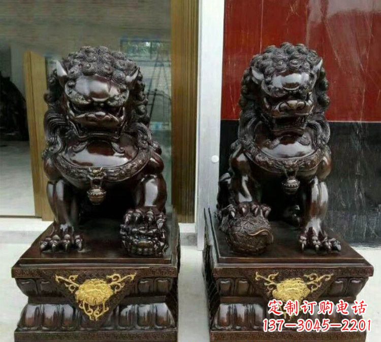 常州铜雕故宫狮子