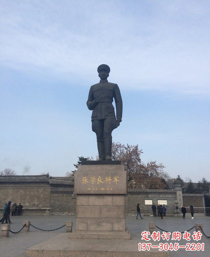 常州铜雕张学良近代名人雕塑