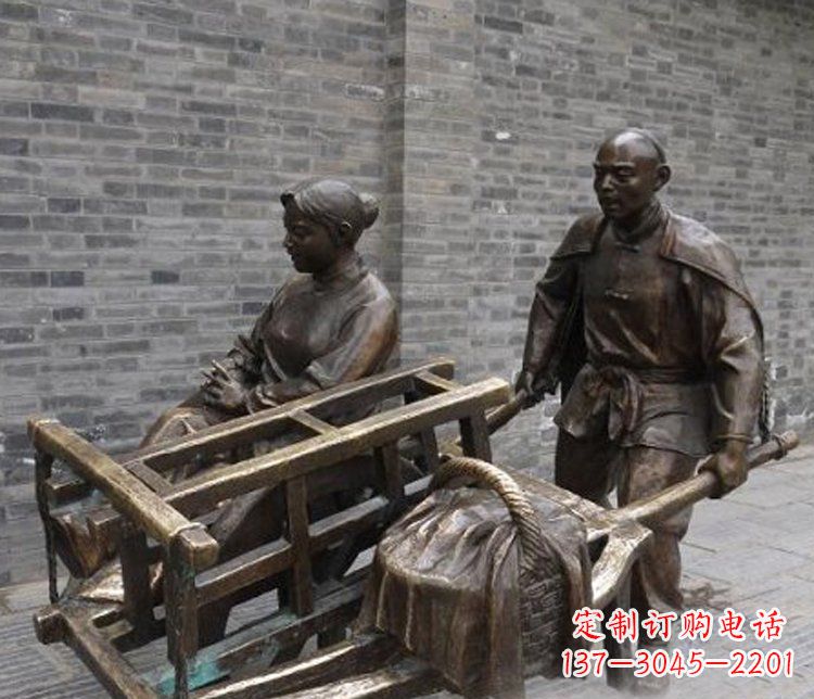 常州推独轮车的人物铜雕