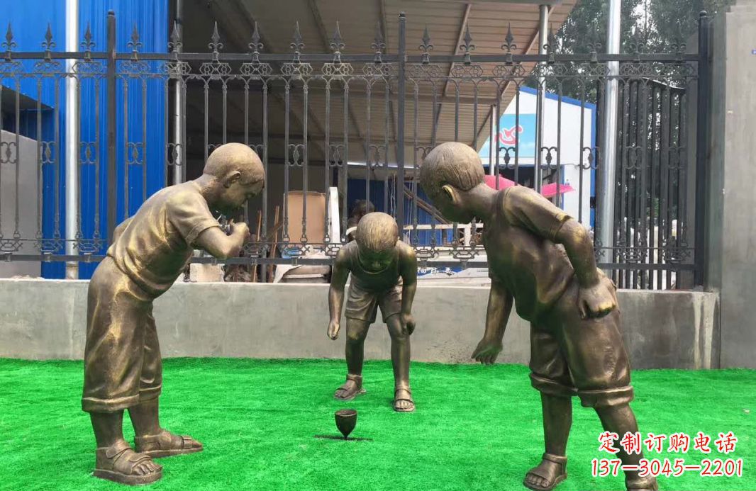 常州玩陀螺儿童铜雕塑