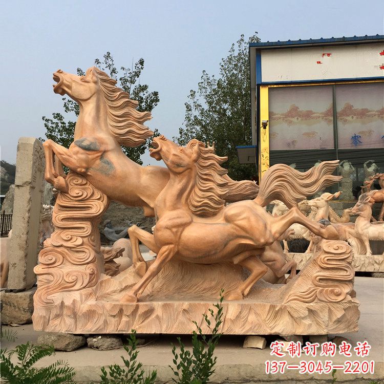 常州晚霞红奔马群雕