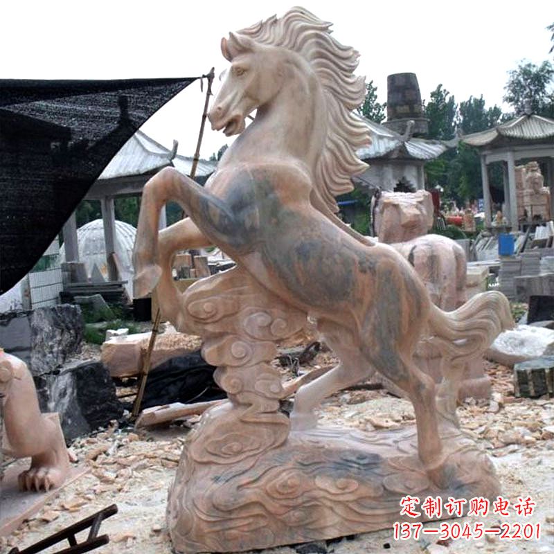 常州晚霞红石雕马生肖动物雕塑