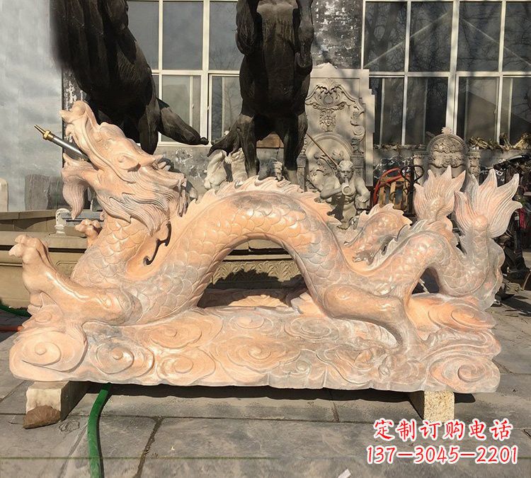 常州晚霞红石雕喷水龙