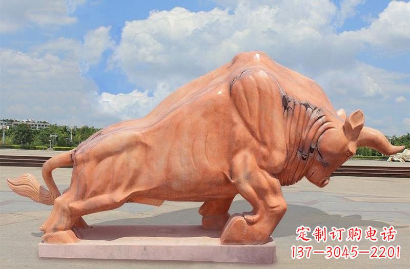 常州晚霞红拓荒牛石雕