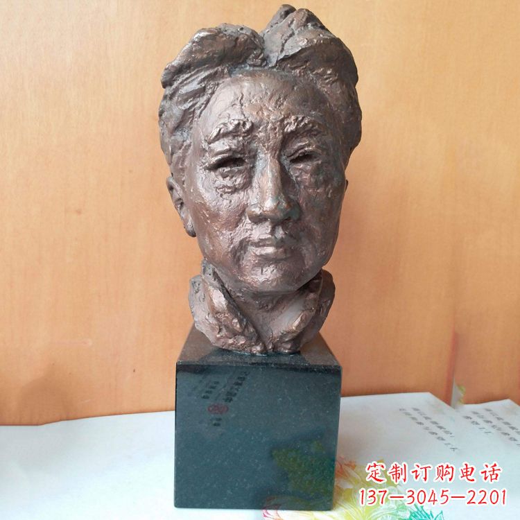 常州现代画家徐悲鸿先生头像雕塑