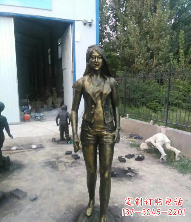 常州现代美女广场人物铜雕