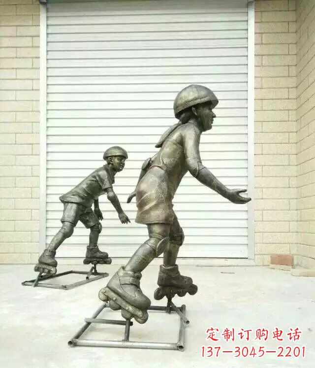 常州小孩玩轮滑公园人物铜雕