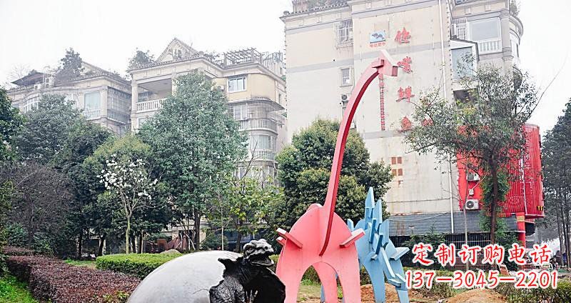 常州小区破壳而出的小恐龙景观铜雕