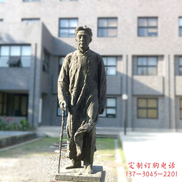 常州校园名人徐悲鸿雕塑