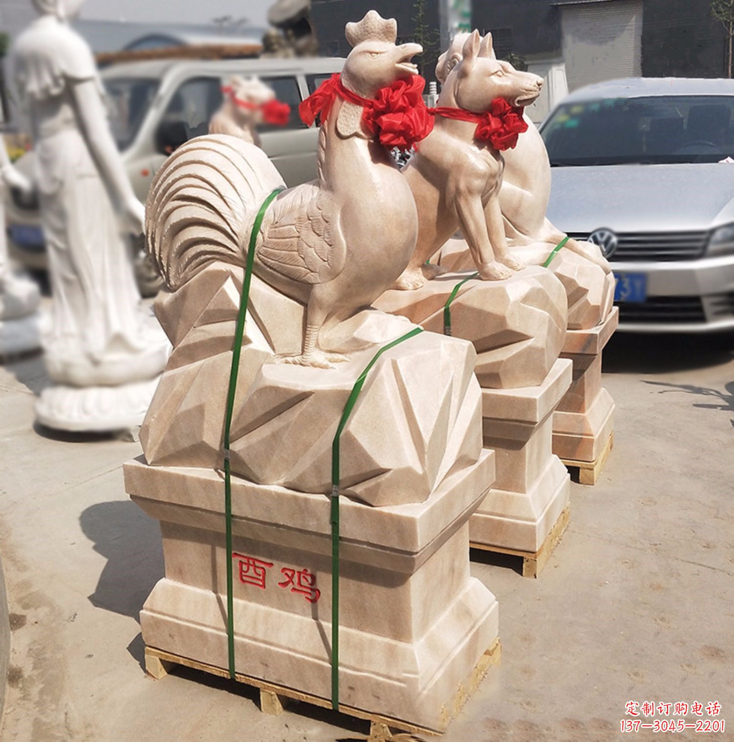 常州酉鸡-晚霞红12生肖石雕