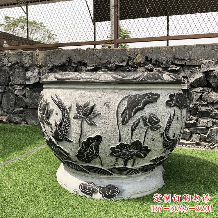 常州鱼纹水缸石雕