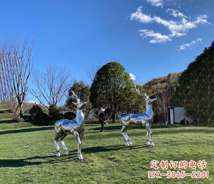 常州园林镜面不锈钢梅花鹿雕塑