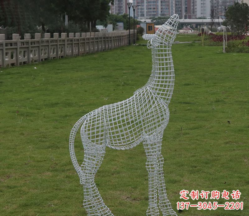 常州园林镂空仰头麋鹿不锈钢雕塑