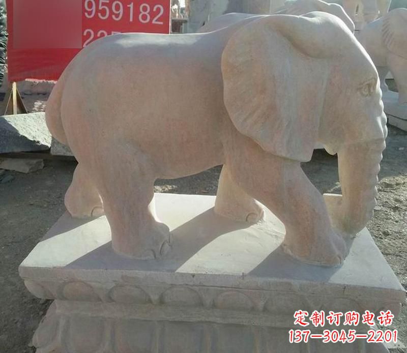 常州园林晚霞红大象雕塑