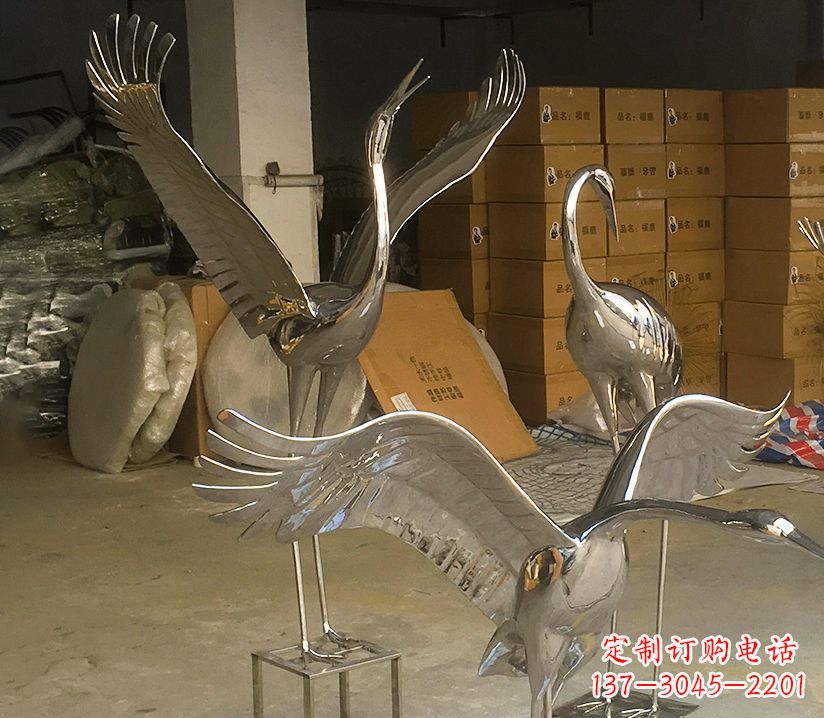 常州园林云中仙鹤不锈钢雕塑
