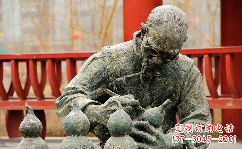 常州园林在葫芦上刻字的老人小品铜雕