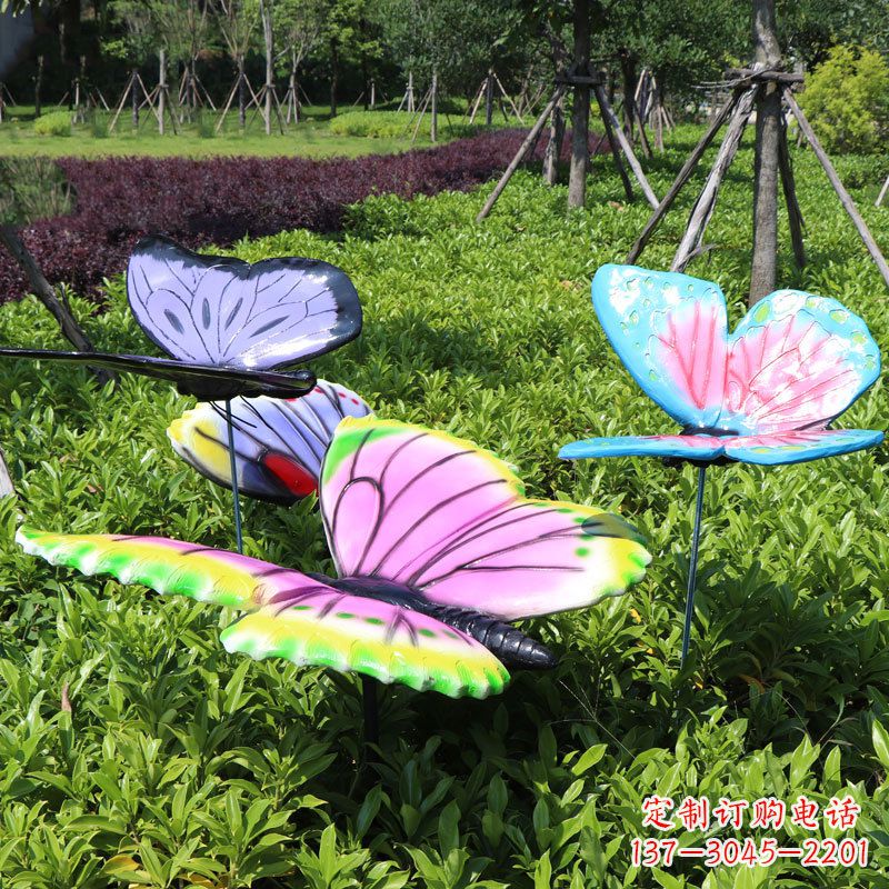 常州展翅的蝴蝶,公园草丛仿真动物装饰雕塑