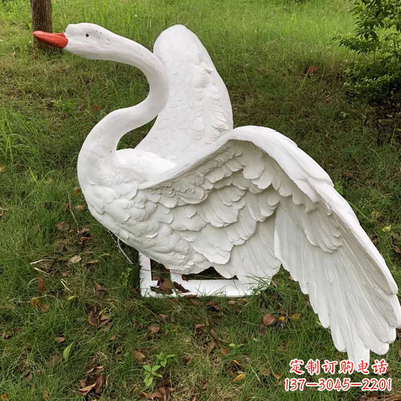 常州展翅飞翔白天鹅仿真发光动物雕塑