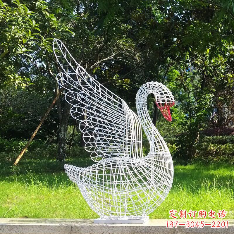 常州展翅款网格天鹅雕塑(嘴部为实体)