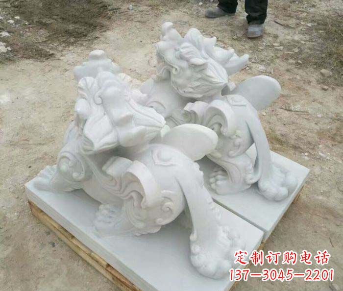 常州招财进宝立式貔貅门口石雕