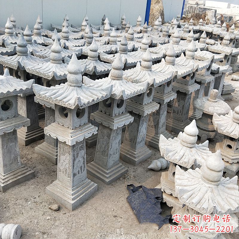 常州中式青石灯笼雕塑
