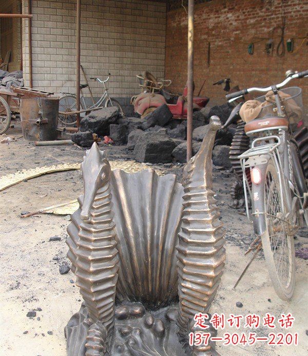 常州铸铜海马小区动物铜雕