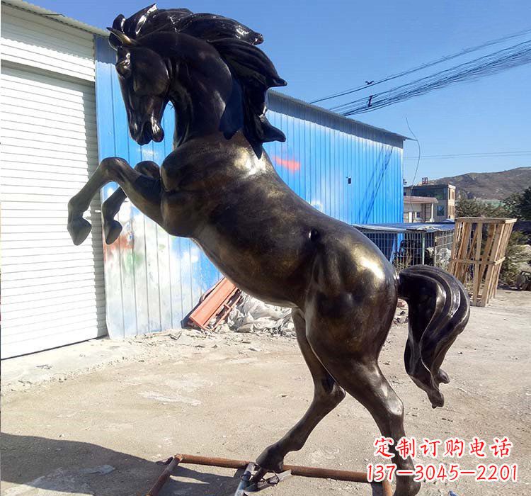 常州铸铜立马