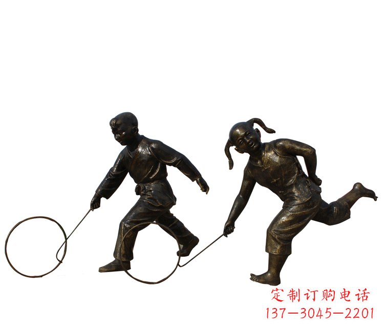 常州公园滚铁环的儿童铜雕