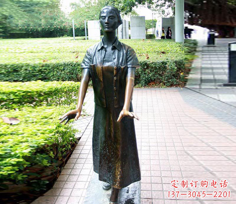 常州走路的盲人女孩铜雕 